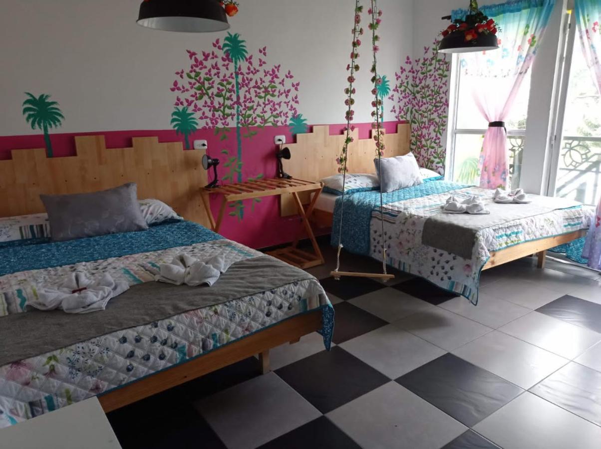 Combi, 2 Good 4 Less Hotel Salento Exterior photo